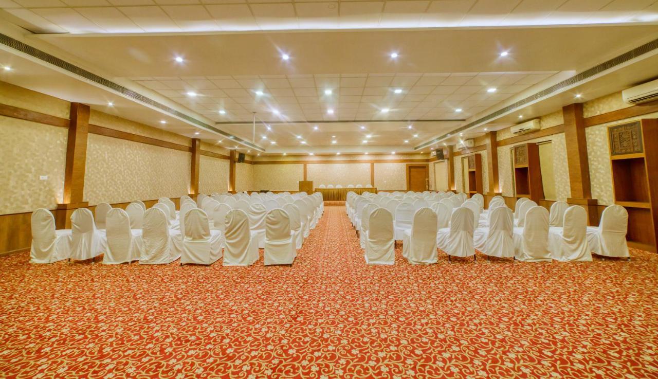 סאלם Hotel Windsor Castle מראה חיצוני תמונה